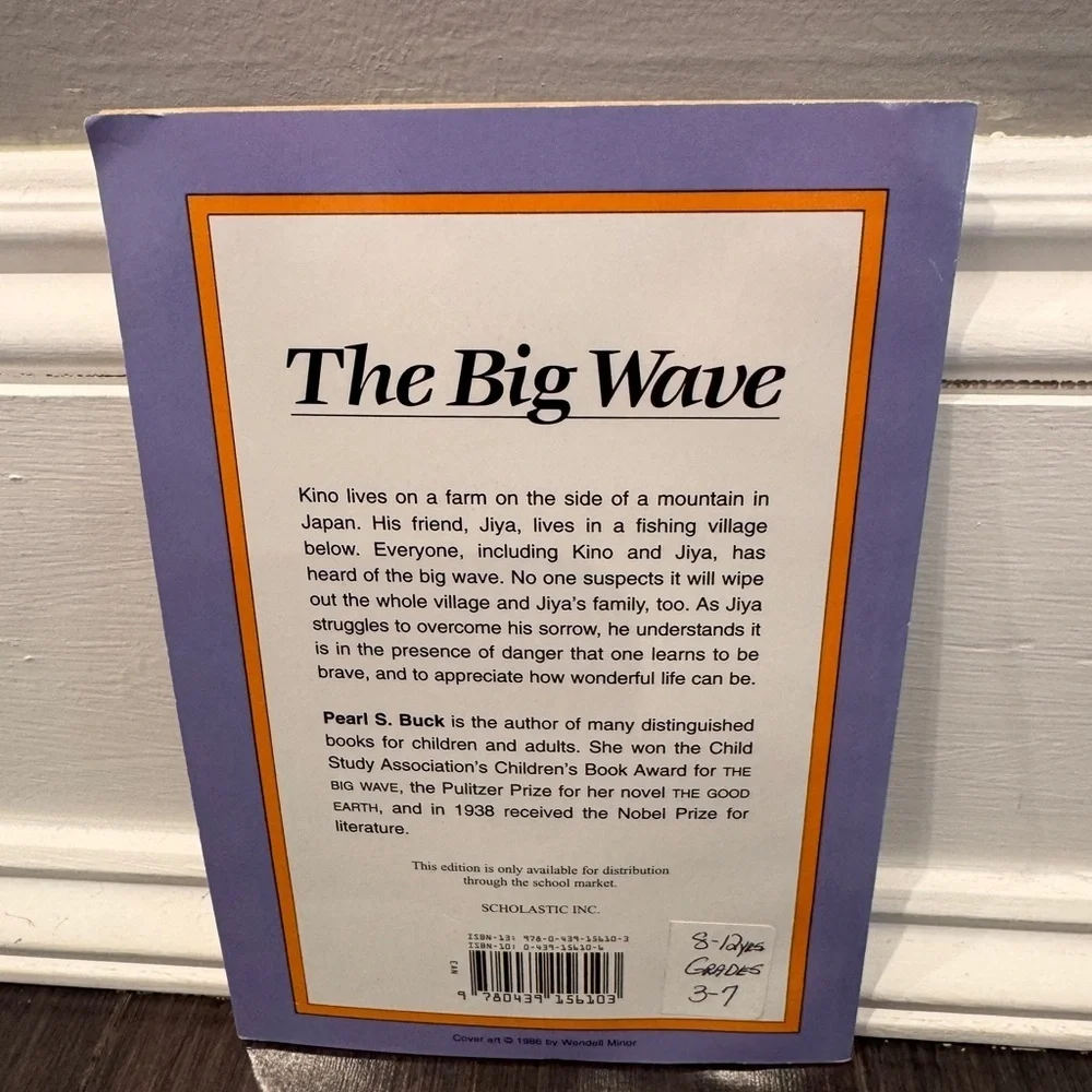 Scholastic The Big Wave Paperback Book About Tsunamis Kids School Book
